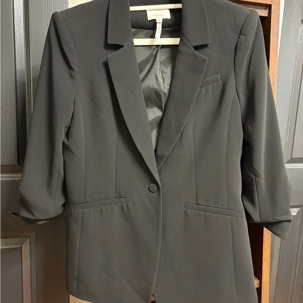 Cinq à Sept Classic Black Blazer